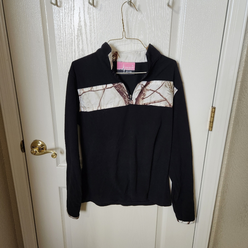 Black Pullover- Habit Outdoors